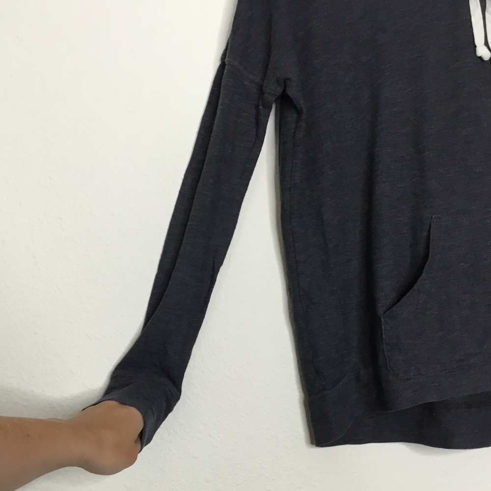 American Eagle Blue Thin Pullover Sweatshirt - Picture 5 of 5